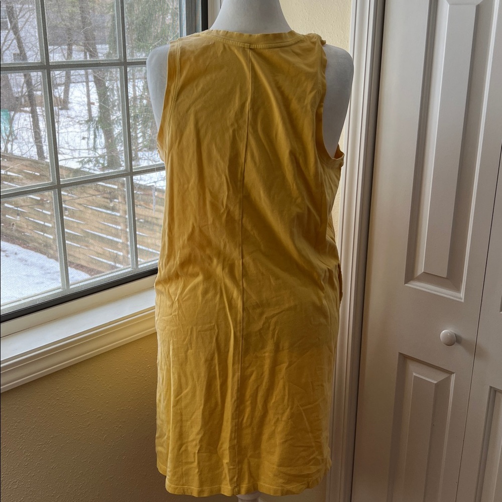 Old Navy Sleeveless Yellow Shift Dress - Picture 3 of 4